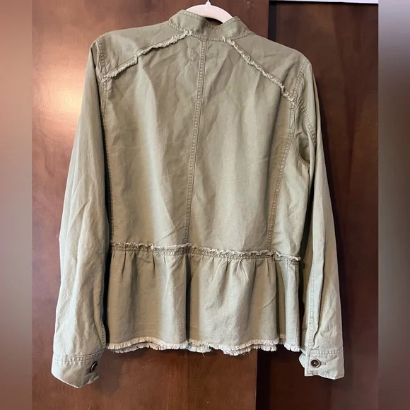 Caslon for Nordstrom army green lightweight jacket. Size M. Like new. - Picture 2 of 4